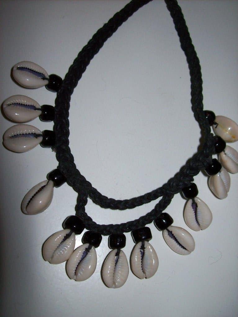 Ketting Mooi model Zwarte steen Witte Schelpen, Overige kleuren, Verzenden, Nieuw, Steen of Mineraal