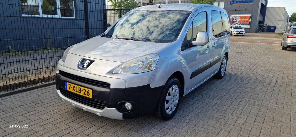 Peugeot Partner Tepee 1.6 HDiF XT Rolstoelauto / Scootmobiel, Auto's, Peugeot, Euro 5, Gebruikt, 4 cilinders, Bedrijf