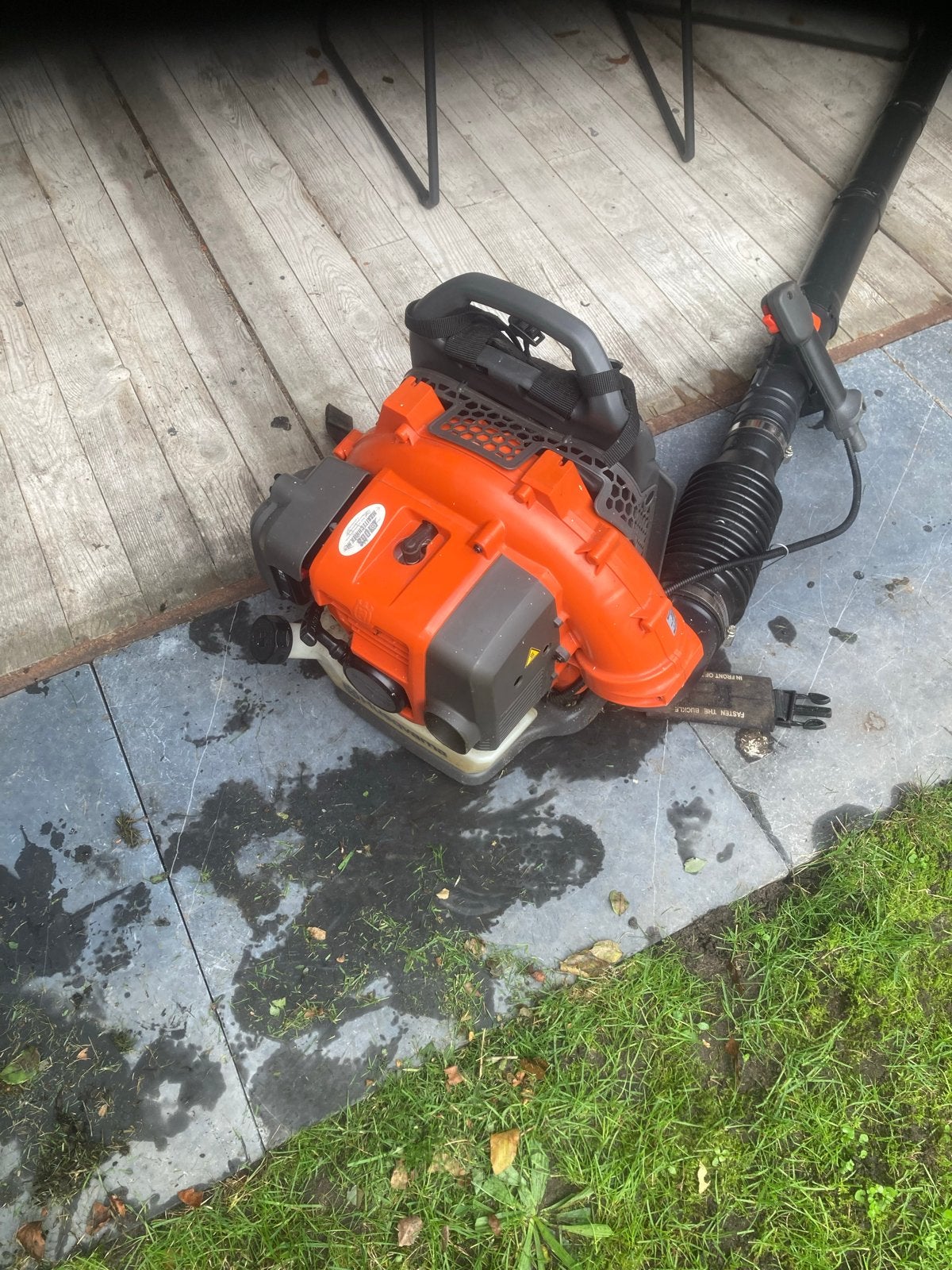 Husqvarna bladblazer - Recent onderhoud gehad, Tuin en Terras, Ophalen of Verzenden, Gebruikt, Benzine, Ruggedragen