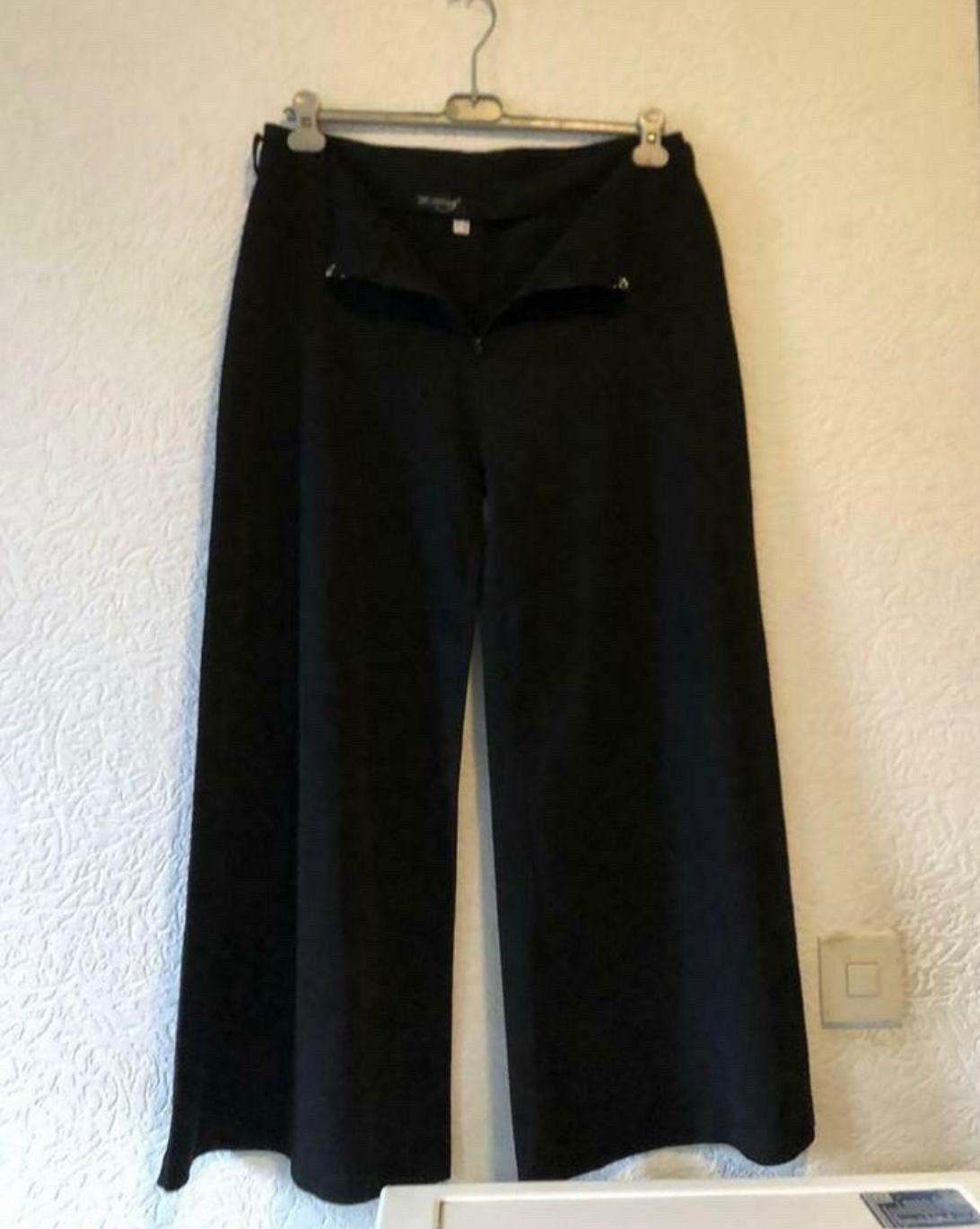 Maat 44 - baggy broek van WSGY - zwart, Zwart, Maat 42/44 (L), Ophalen of Verzenden, Zo goed als nieuw
