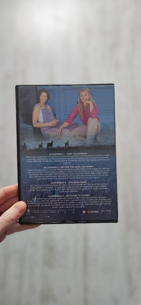 Foto 2 van Mcleod's daughters seizoen 3
