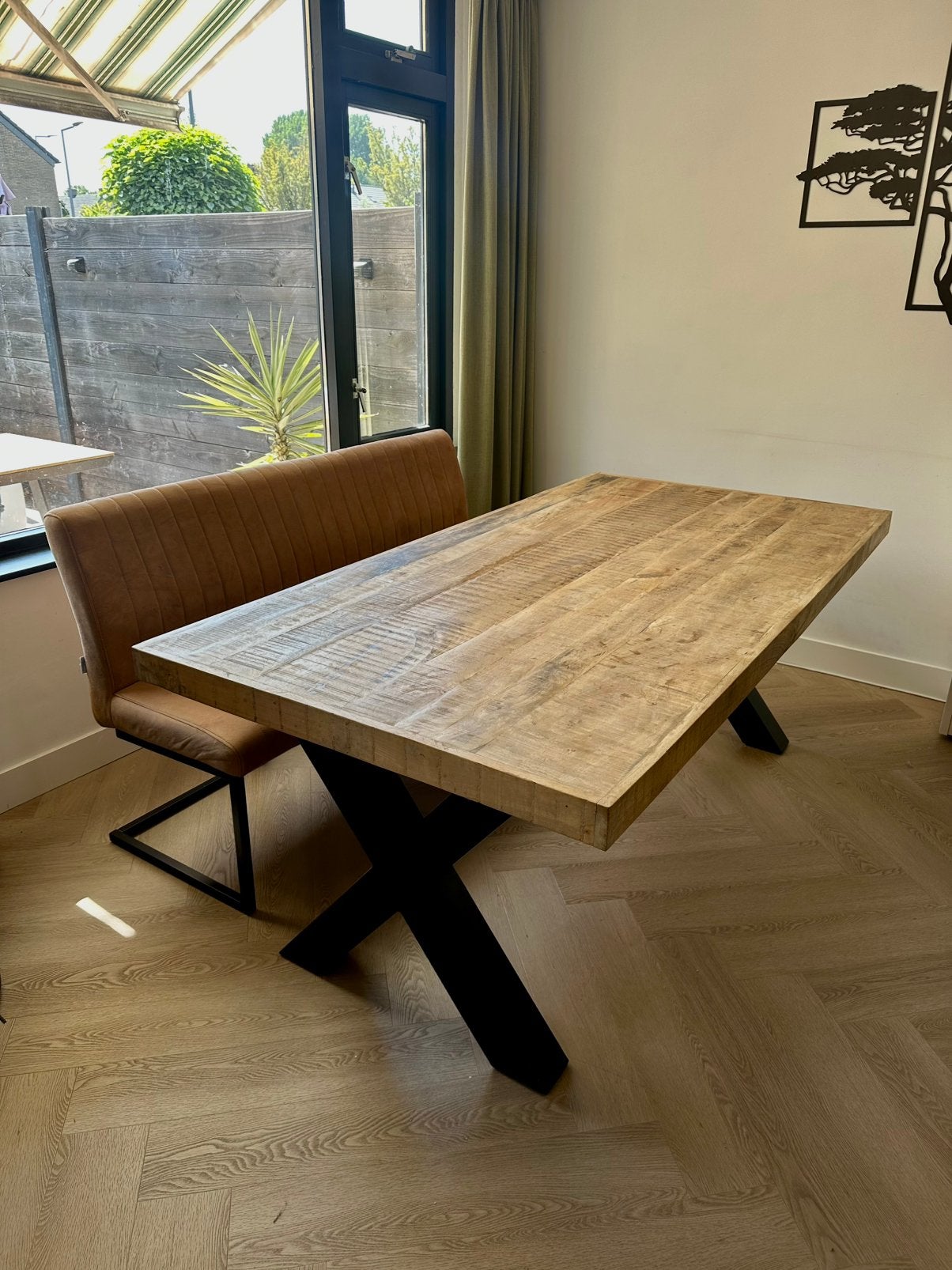 Set - eettafel mangohout en bijpassende eetbank, Ophalen, Gebruikt, 150 tot 200 cm, 200 cm of meer
