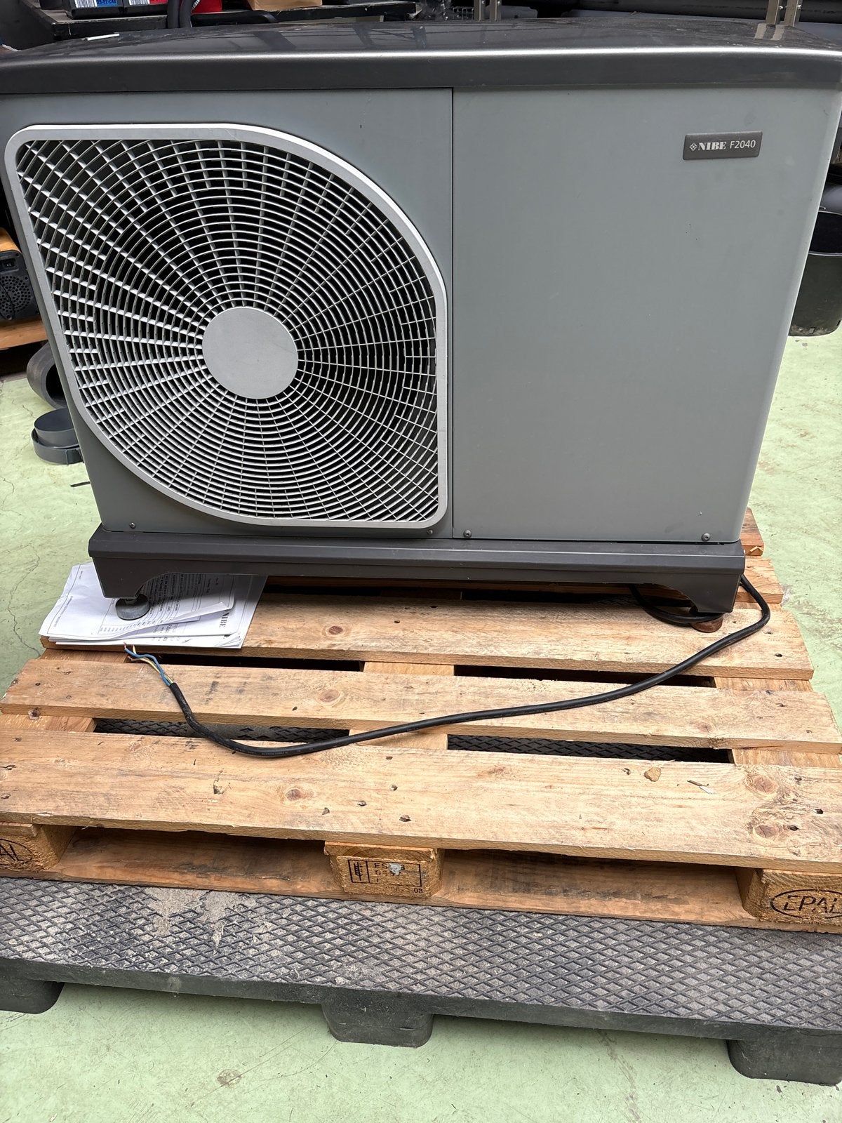 Nibe F2040 Warmtepomp - Efficiënte Verwarming, Gebruikt, Overige typen, Ophalen of Verzenden, 60 tot 150 cm