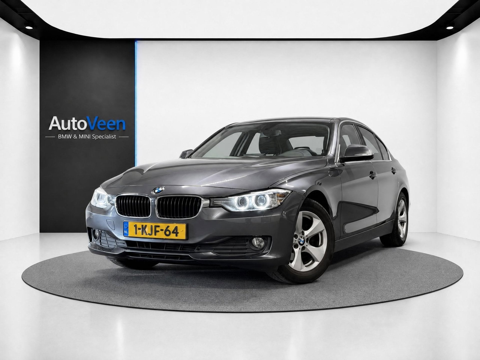 BMW 3-serie 320i High Executive (LED, NAVI, STOELVERWARMING,, Auto's, BMW, Achterwielaandrijving, Euro 6, 4 cilinders, 19 km/l