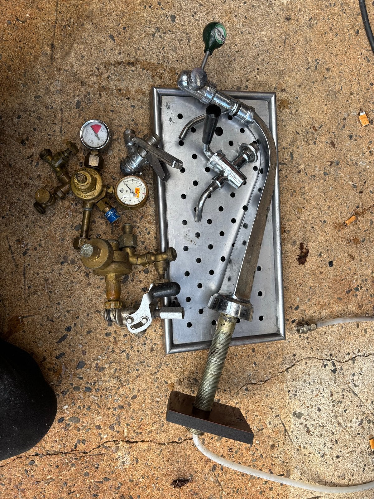 Biertap met drukmeter en lekbak, Ophalen of Verzenden, Gebruikt