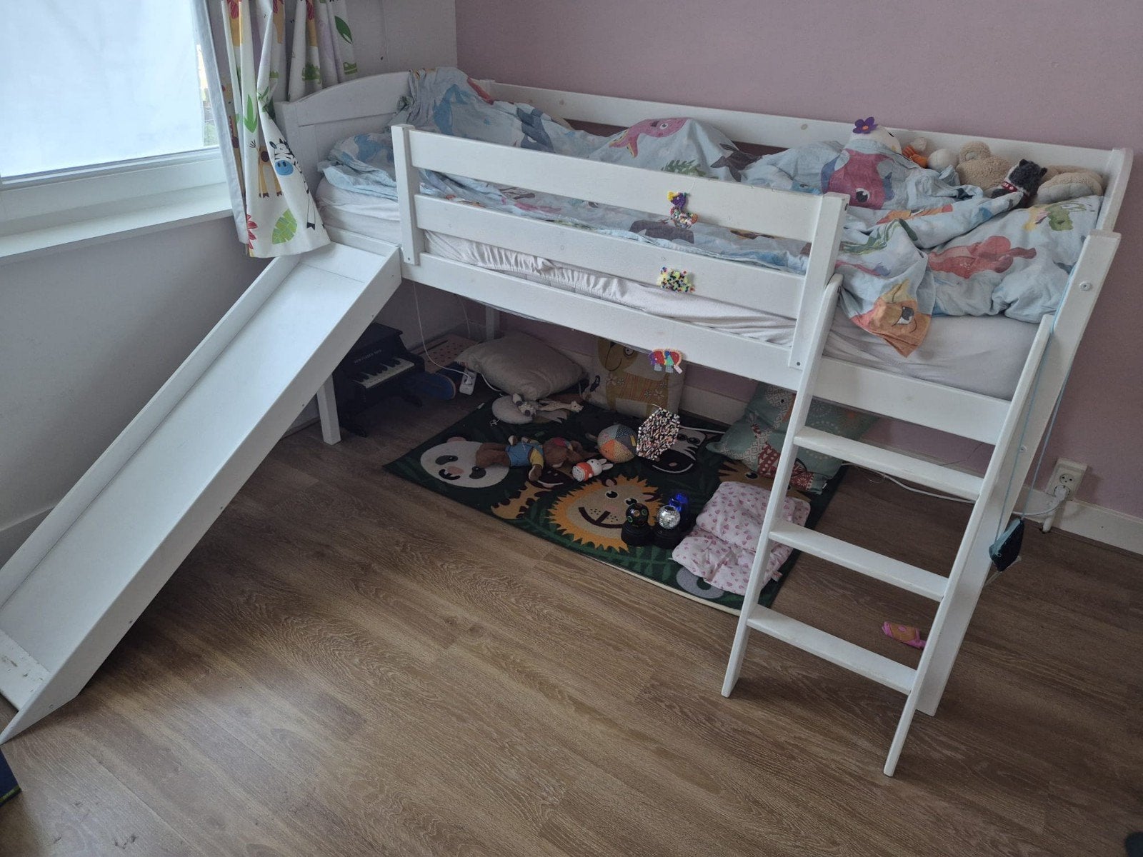 Gratis: Half Hoogslaper met glijbaan bedmaat 90x200, Kinderen en Baby's, Kinderkamer | Stapelbedden en Hoogslapers, Ophalen, Gebruikt