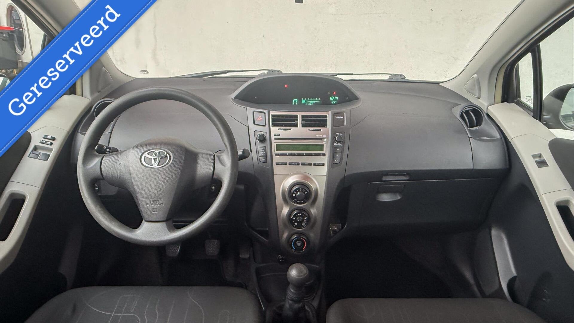 Toyota Yaris 1.0 VVTi Cool, Auto's, Voorwielaandrijving, Euro 5, Zwart, Bedrijf