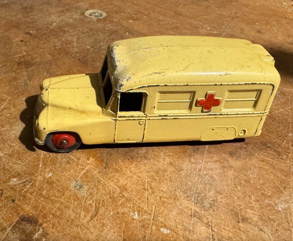 Dinky Toys 253 - Daimler Ambulance, Ophalen of Verzenden, Gebruikt, Auto, Dinky Toys