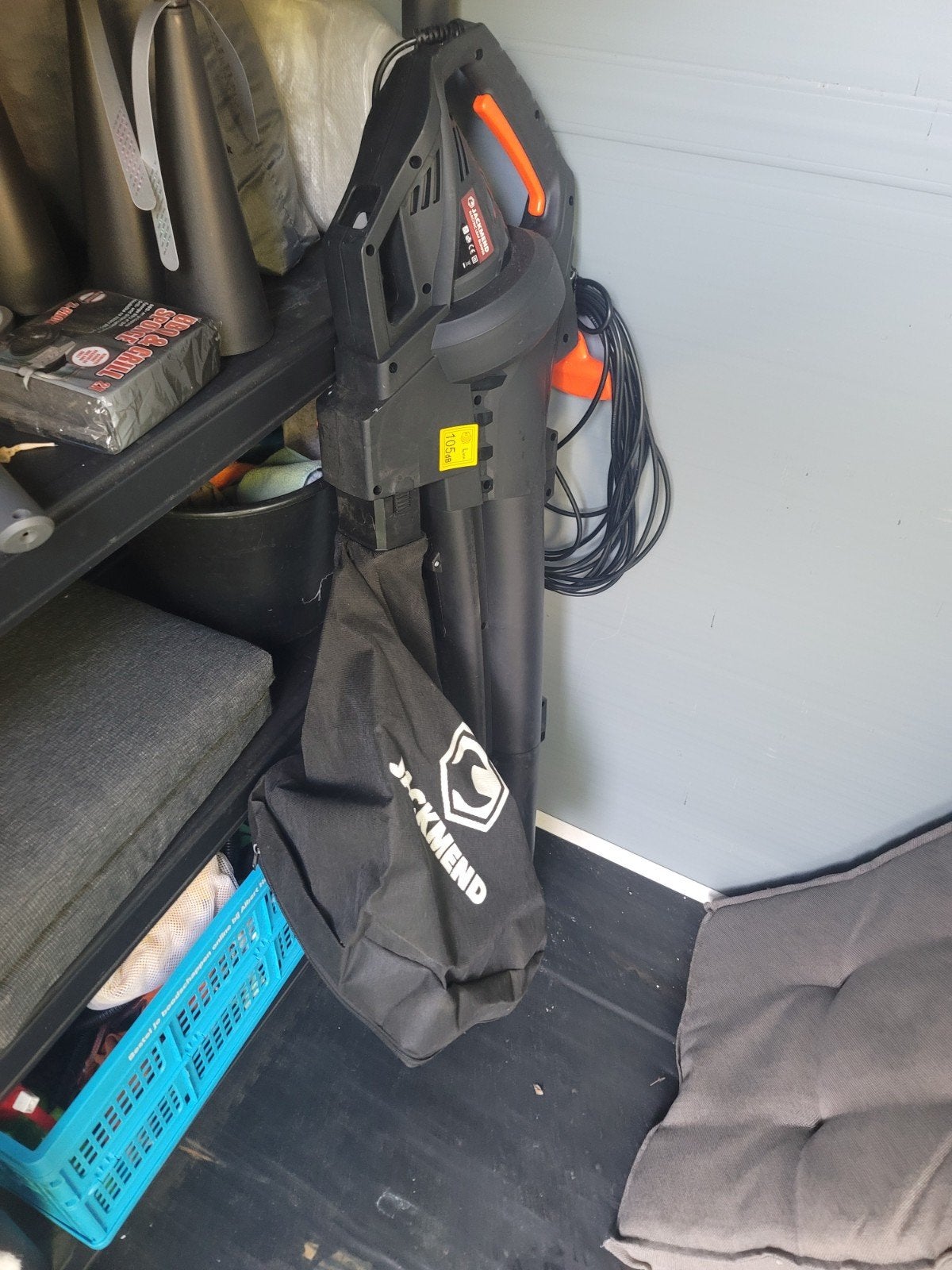 Jackmend Bladblazer/Bladzuiger 1 x gebruikt met Opvangzak, Tuin en Terras, Bladblazers, Gebruikt, Handgedragen, Elektrisch, Met opvangzak