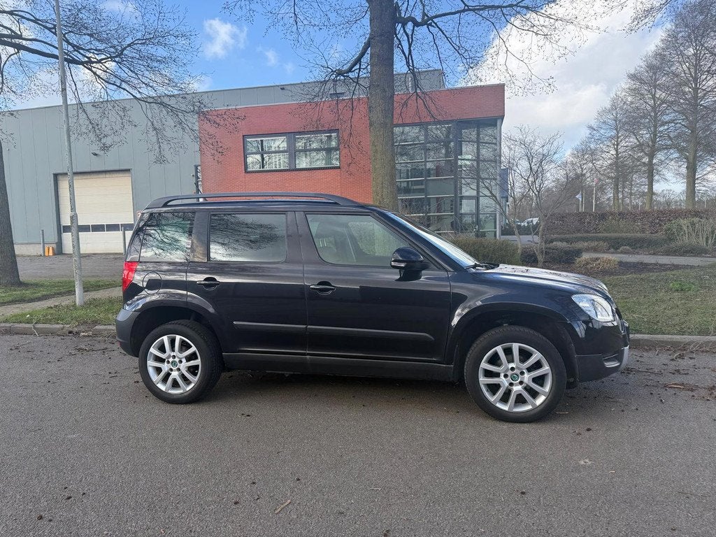Skoda Yeti 1.2 TSI Ambition AUTOMAAT 156000 KM, Euro 5, 15 km/l, Gebruikt, 680 kg