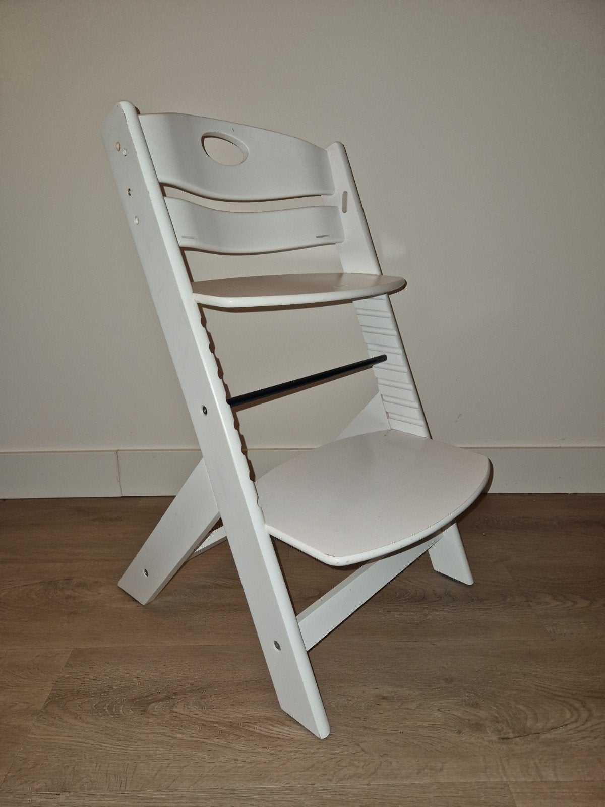 Witte Babygo Verstelbare Kinderstoel - Meegroeistoel, Kinderen en Baby's, Kinderstoelen, Ophalen, Gebruikt, Meegroeistoel