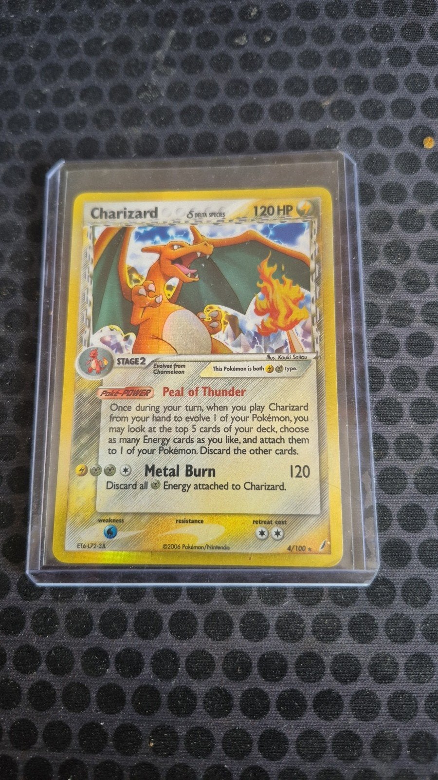 Pokémon Kaart Charizard Delta Species Holo 4/100, Ophalen of Verzenden, Zo goed als nieuw, Losse kaart, Foil