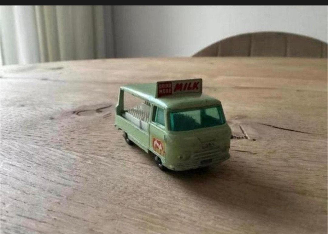 Matchbox Lesney No. 21 Commer Bottle Float (1961–1967), Ophalen of Verzenden, Gebruikt, Bus of Vrachtwagen, Lesney