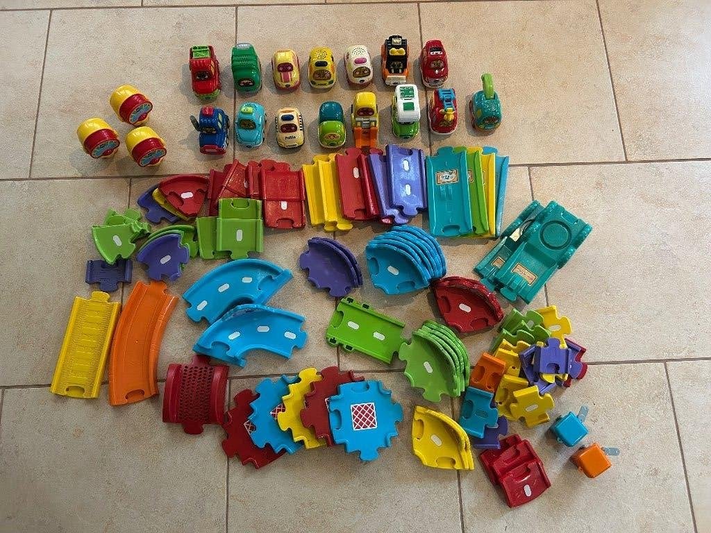 Vtech toet toet auto’s losse onderdelen en auto’s, Kinderen en Baby's, Speelgoed | Vtech, Ophalen of Verzenden, Gebruikt, 2 tot 4 jaar