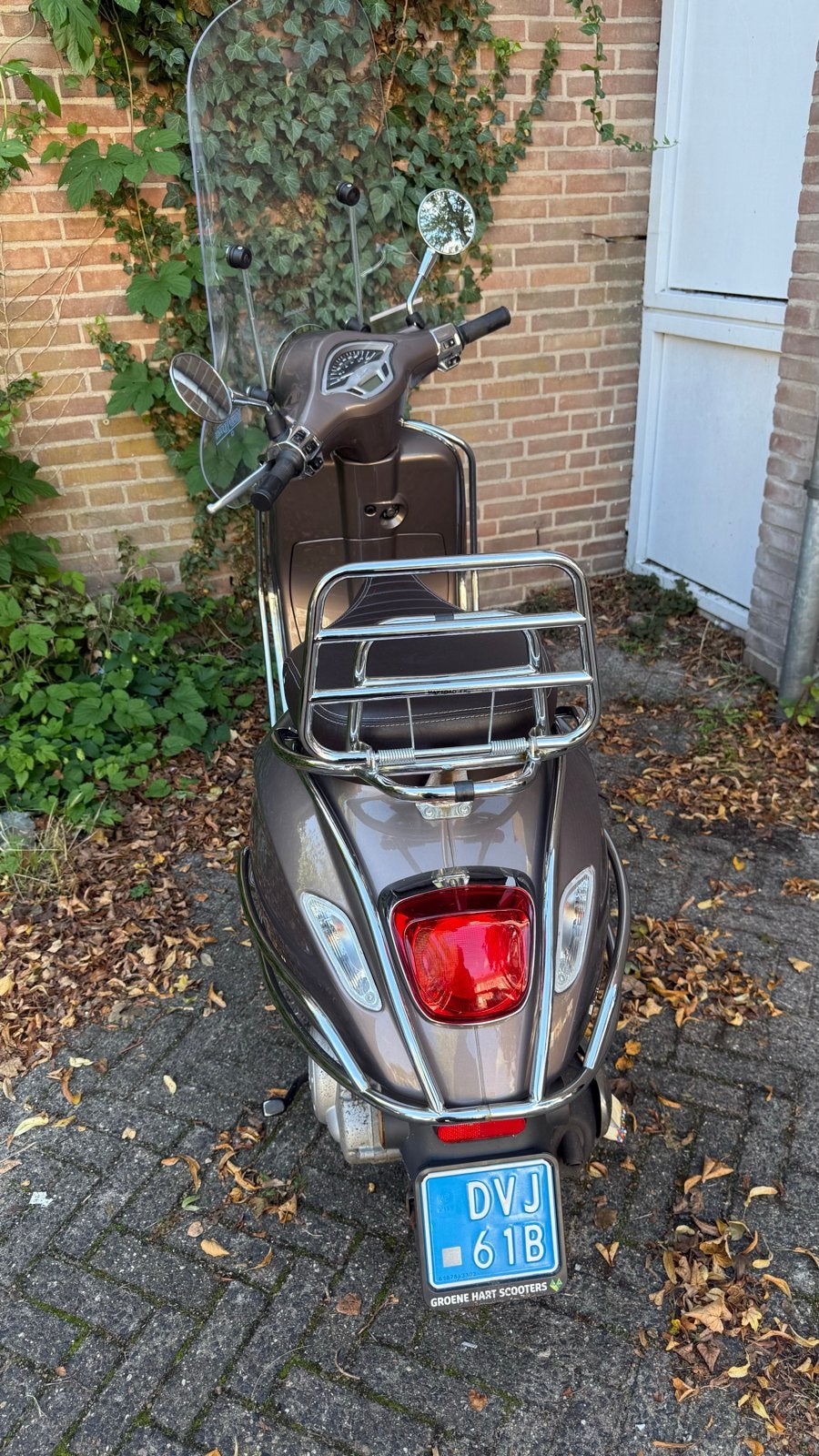 Vespa Primavera Touring, Fietsen en Brommers, Ophalen, Overige modellen, Zo goed als nieuw, Benzine