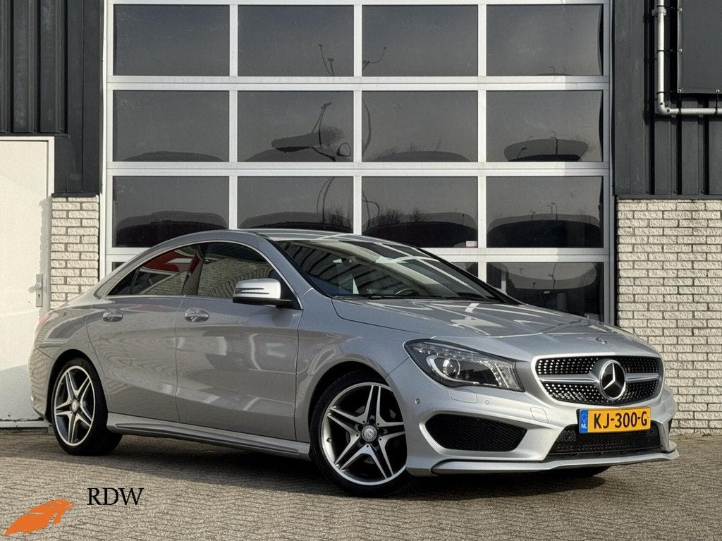 Mercedes CLA-klasse 180 AMG Pakket Clima/AdaptCruise/Camera/, Automatische klimaatregeling, Gebruikt, 4 cilinders, 715 kg