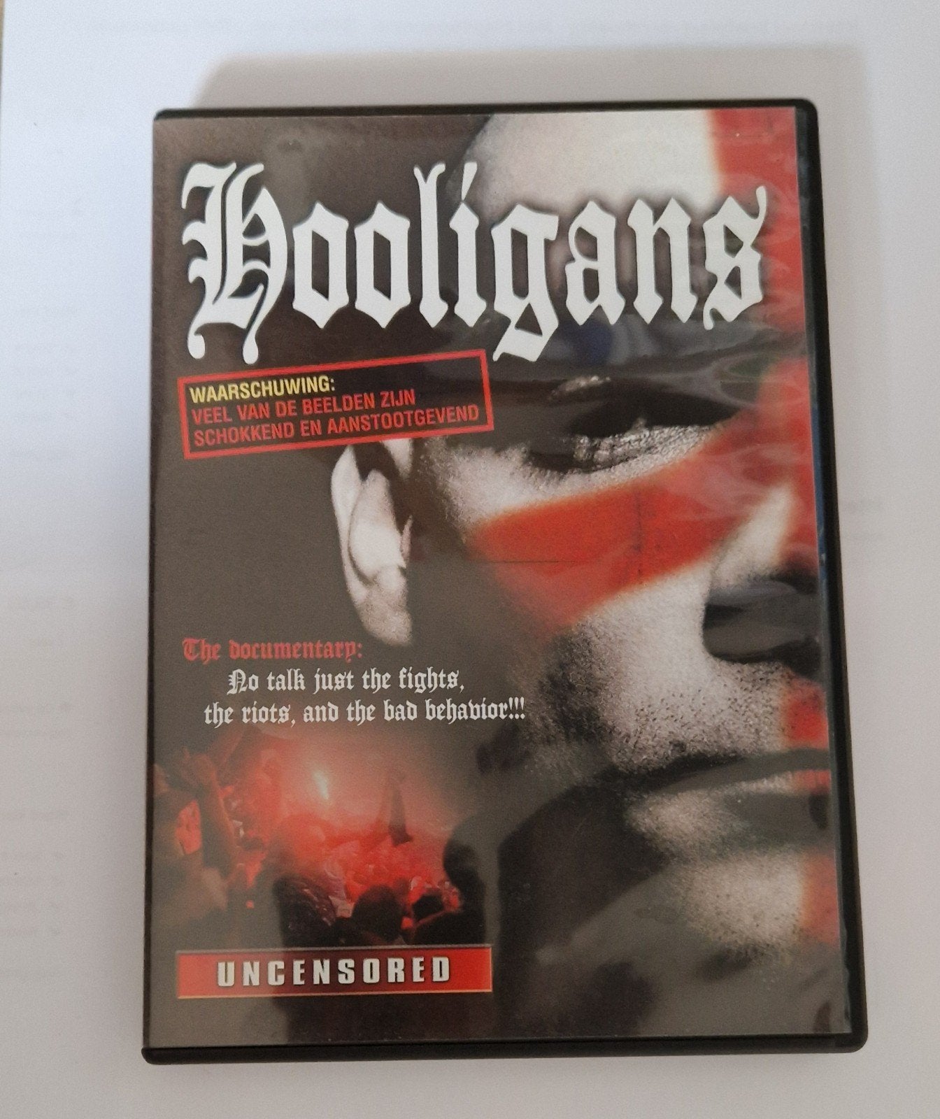 DVD Hooligans, Engels, Vanaf 16 jaar, Oorlog of Misdaad, Nederlands