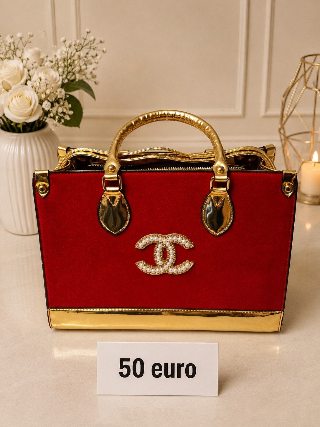 Elegante rode handtas met gouden accenten, Ophalen of Verzenden, Zo goed als nieuw, Rood, Handtas