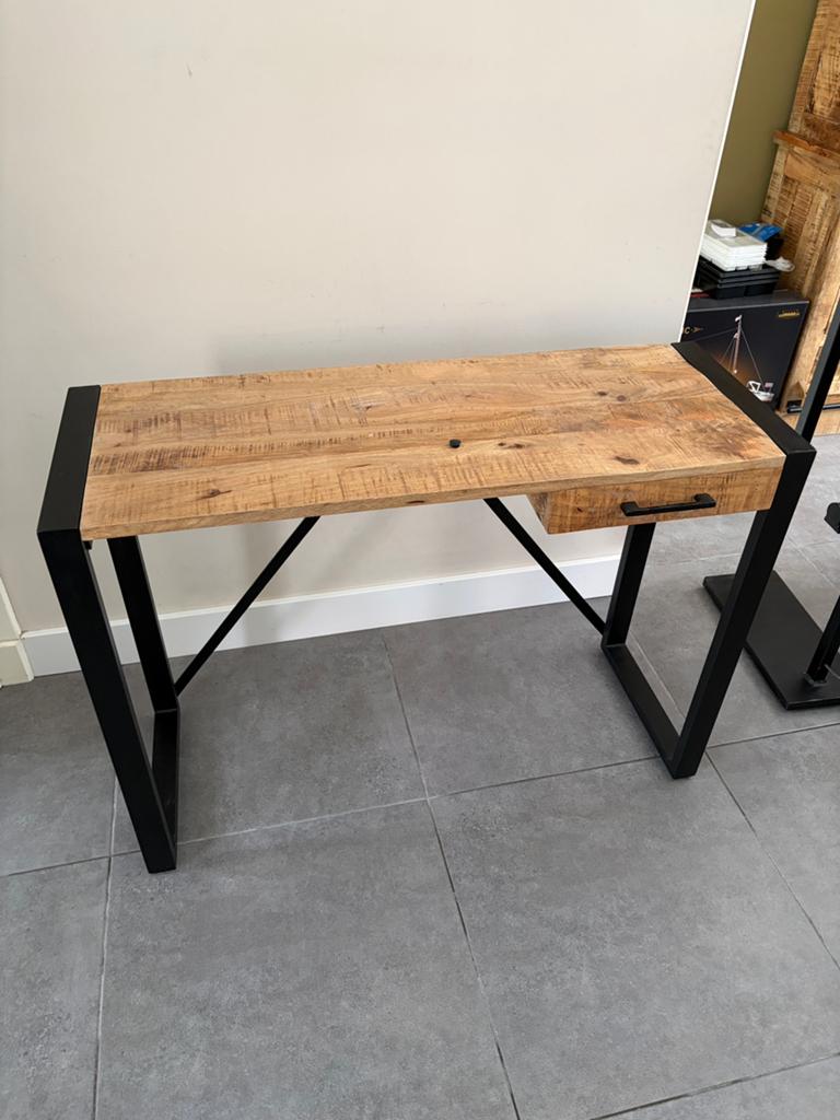 Side tafel/bureau douglas mat zwart, Ophalen, 100 tot 150 cm, Zo goed als nieuw, 25 tot 50 cm