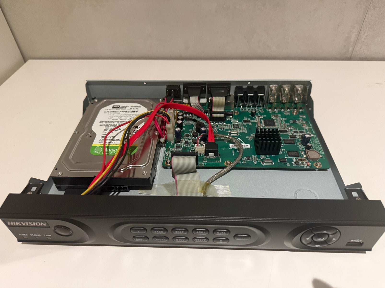 Hikvision dvr recorder 4 kanalen met 500gb schijf, Ophalen of Verzenden, Gebruikt