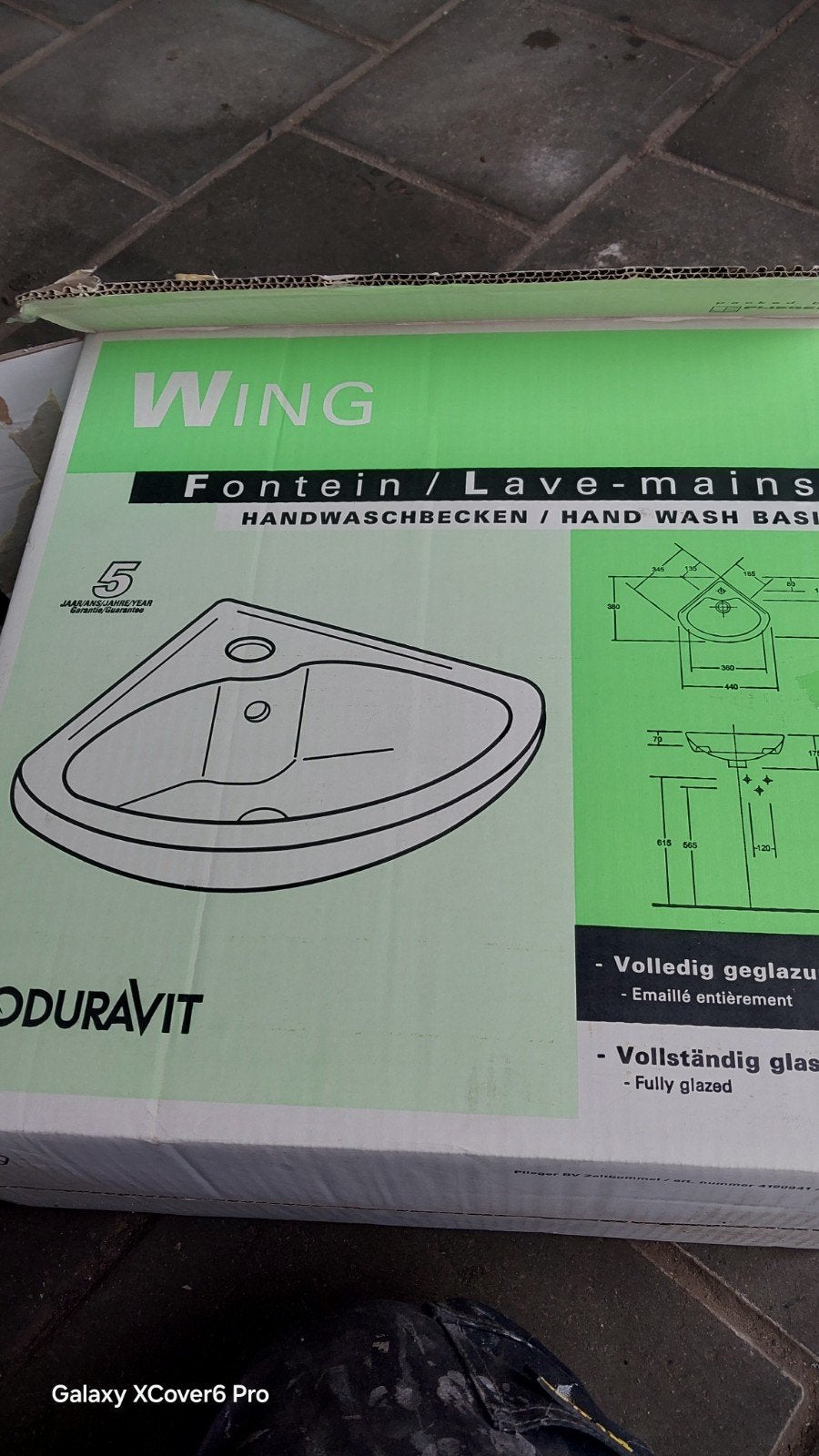 Nieuwe Duravit Wing hoekfontein in pergamon kleur, Ophalen of Verzenden, Nieuw, Wastafel