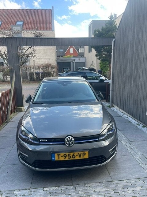 Volkswagen e-Golf | Warmtepomp | Active Info Display | Leder, Auto's, Volkswagen, Particulier, Golf, ABS, Achteruitrijcamera, Adaptieve lichten