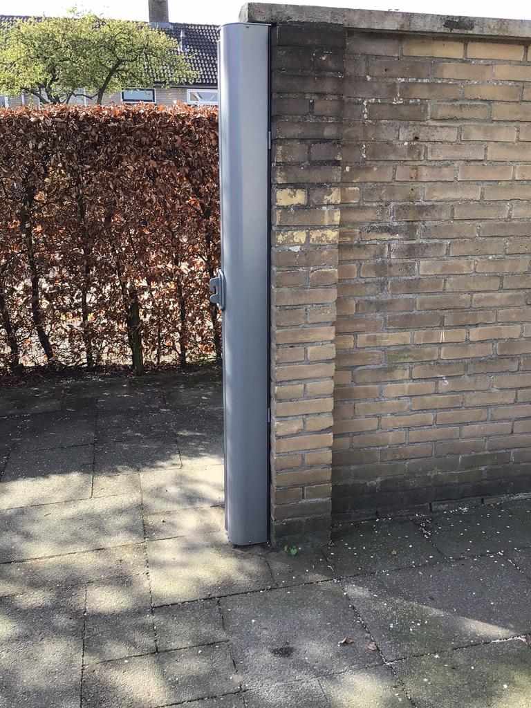 Terras windscherm, Tuin en Terras, Staal, Ophalen of Verzenden, Zo goed als nieuw, 200 cm of meer