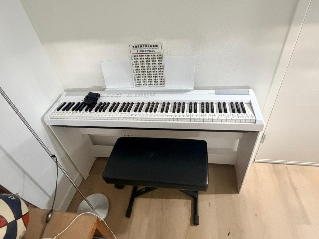 YAMAHA P115 KEYBOARD ZGAN INCL. BANK, Muziek en Instrumenten, Ophalen, 88 toetsen, Yamaha, Zo goed als nieuw
