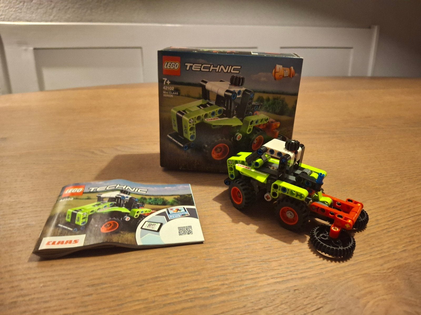 Lego Technic 42102 Mini Claas Xerion, Ophalen, Zo goed als nieuw
