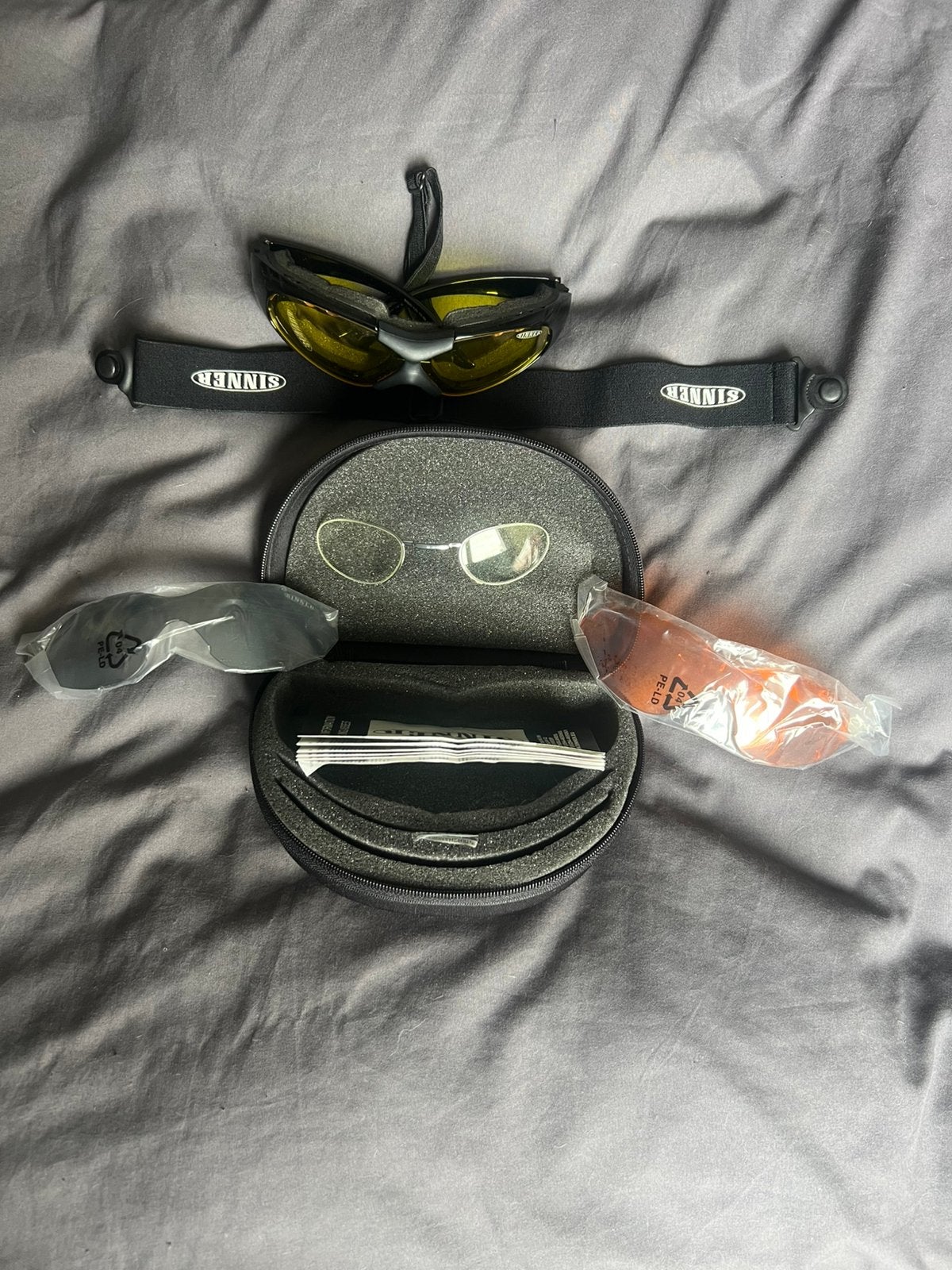 Sinner zonnebrillen set Wintersport, Ophalen of Verzenden, Zo goed als nieuw, Zwart, Overige merken