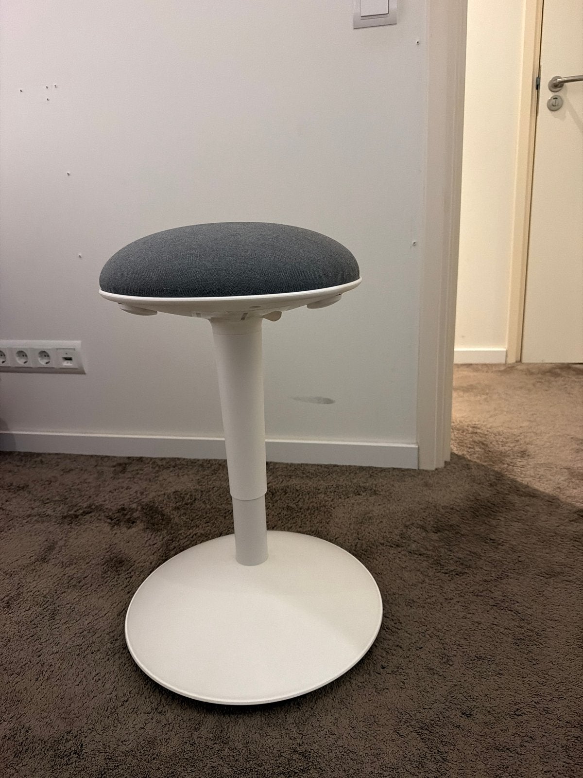 Ergonomische kruk, Huis en Inrichting, Ophalen of Verzenden, Zo goed als nieuw, Overige materialen
