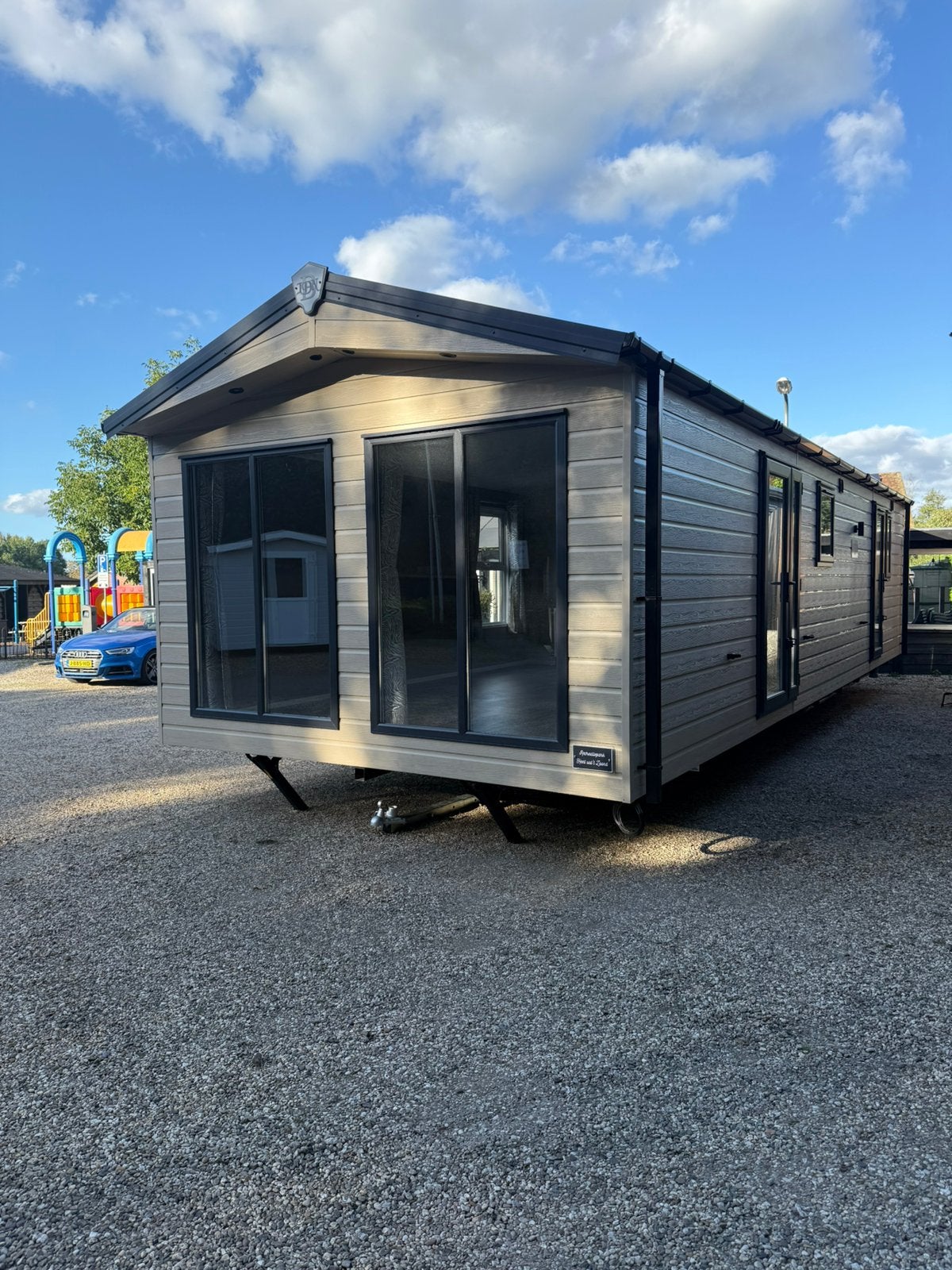 Nieuw chalet op de veluwe inclusief jaarplaats, Caravans en Kamperen, Tot en met 4