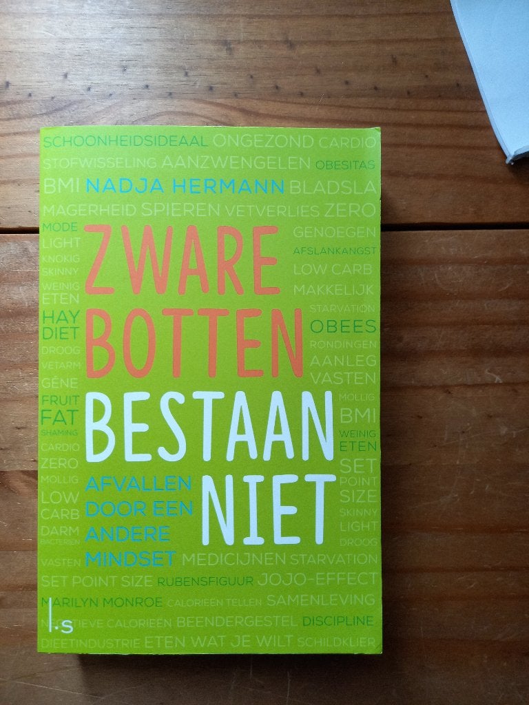 Zware Botten Bestaan Niet (Nadja Hermann), Ophalen of Verzenden, Zo goed als nieuw