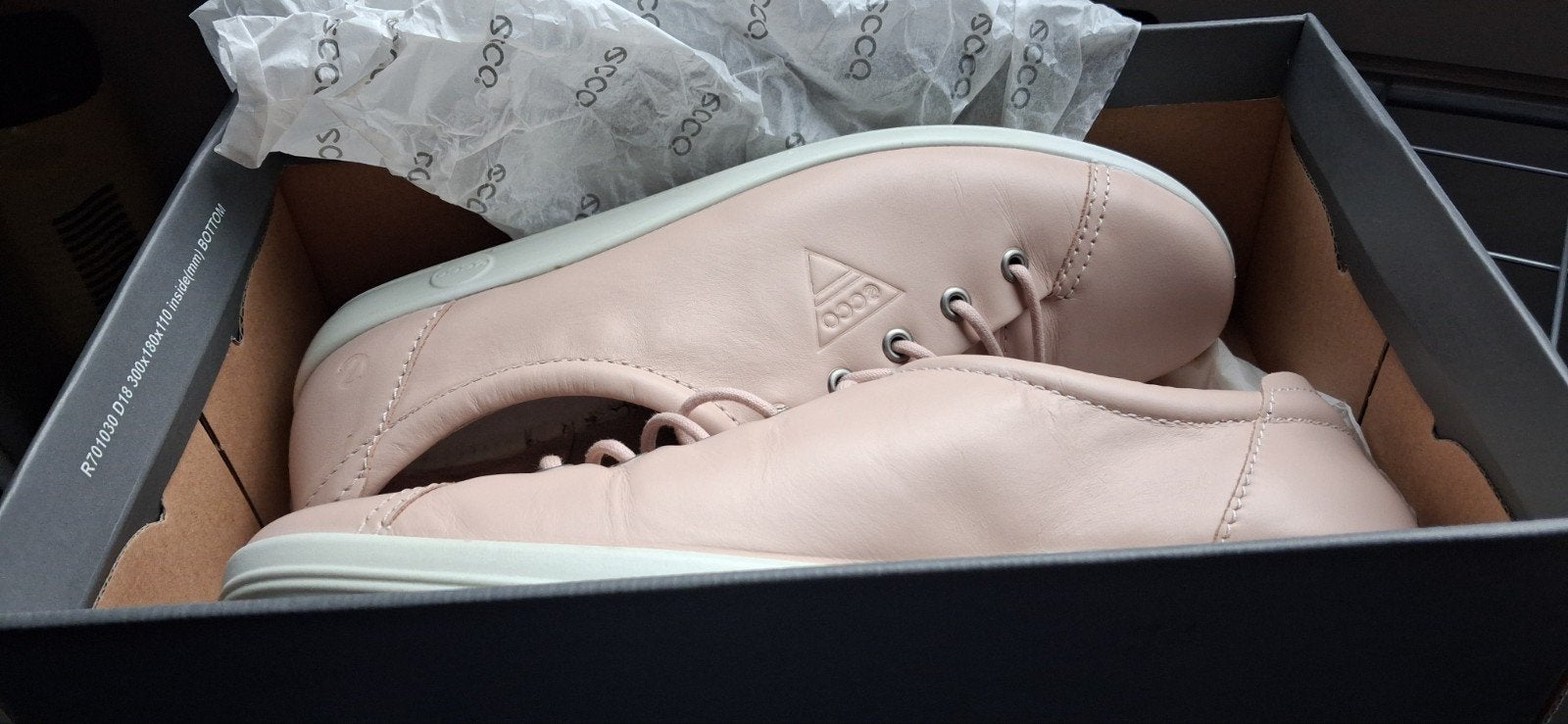 ECCO NIEUW DAMES MAAT 40, ECCO, Nieuw, Ophalen of Verzenden, Sneakers of Gympen