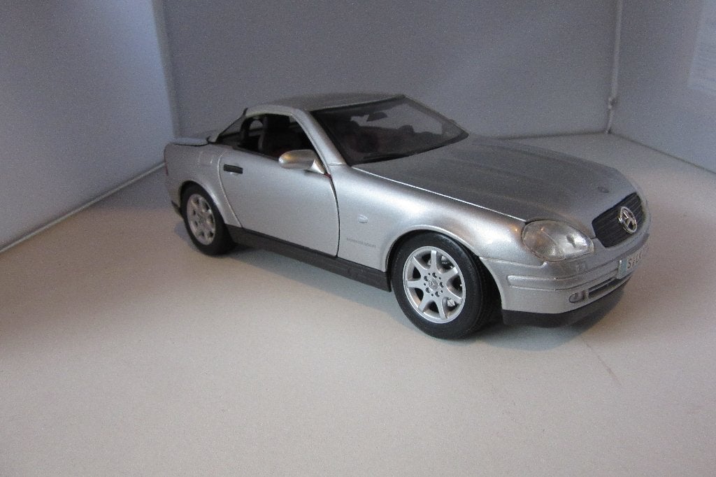 Mercedes SLK cabrio 1996 1;18, Ophalen of Verzenden, Zo goed als nieuw, Auto, Maisto