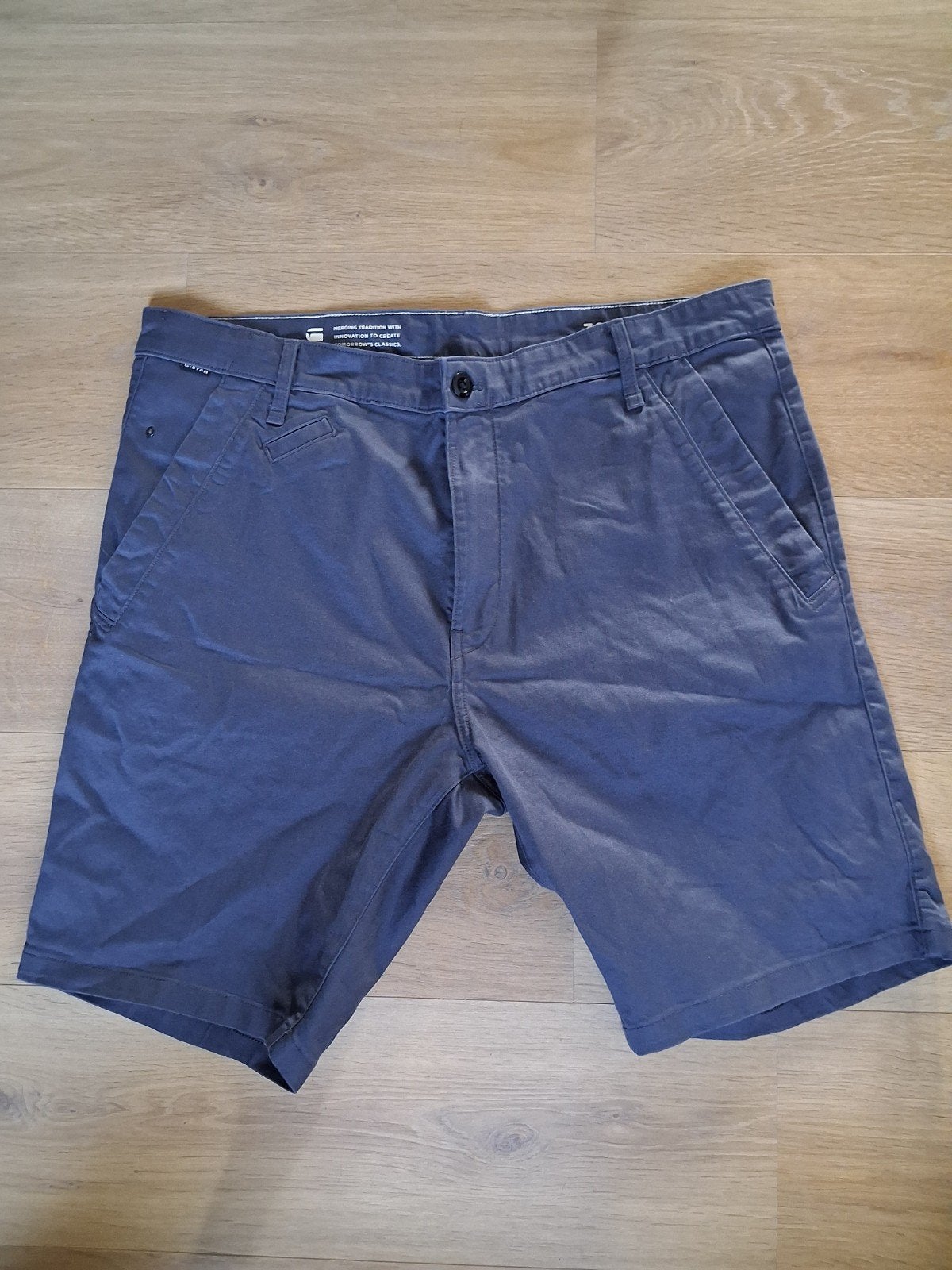 G-Star Raw Grijze Korte Chino Broek Maat W38, Kleding | Heren, Broeken en Pantalons, G-Star Raw, Overige maten, Ophalen of Verzenden
