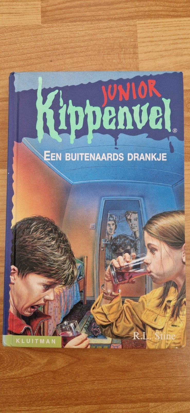 Kippenvel Junior: Een Buitenaards Drankje - R.L. Stine, Boeken, Ophalen of Verzenden, Gelezen, R.L. Stine