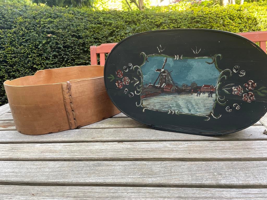 Antieke ovale spanen doos met molen decoratie, Ophalen