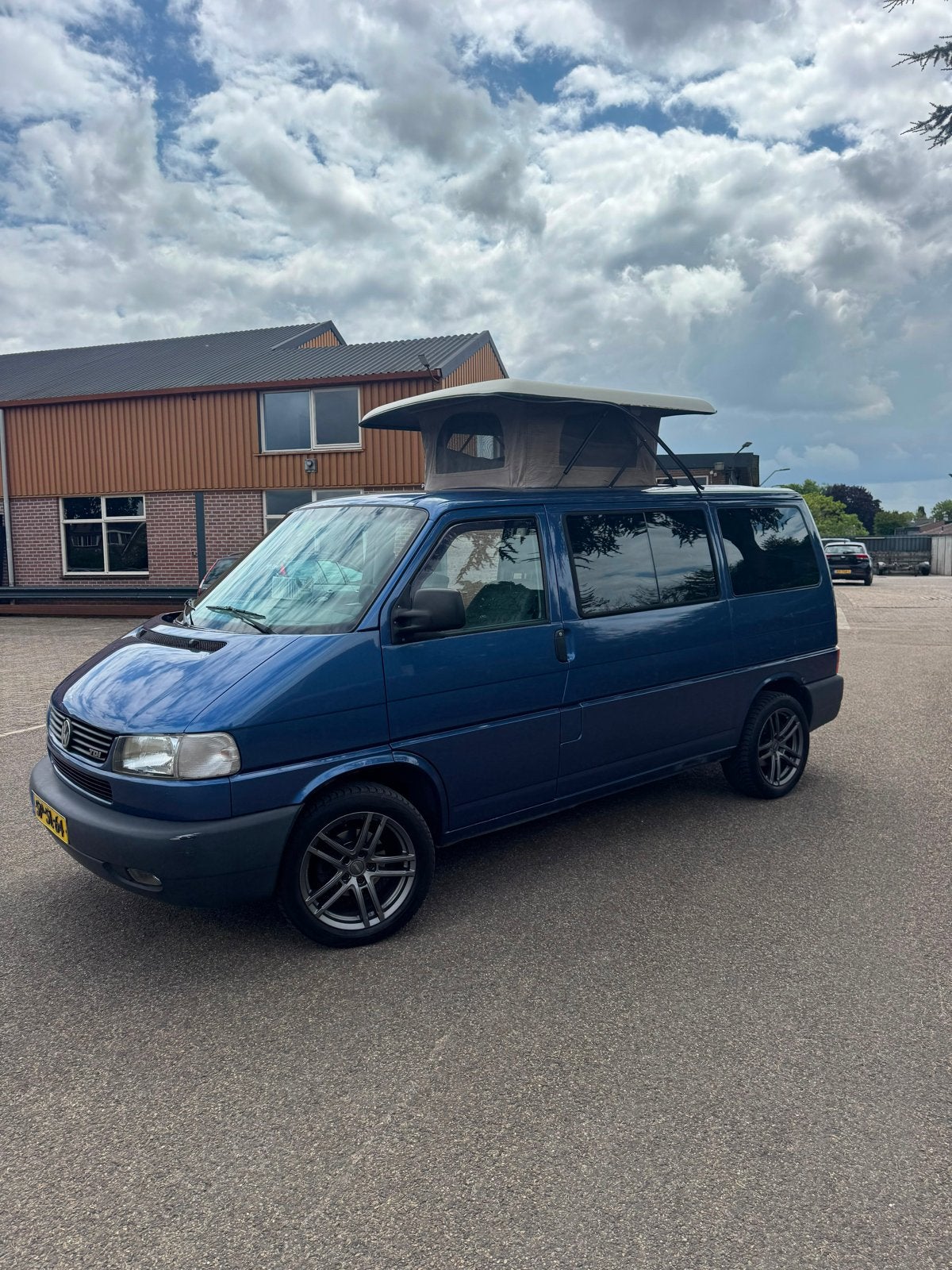 Volkswagen T4 Multivan 2.5TDI Camper - Vakantieklaar!, Caravans en Kamperen, Campers, Buscamper of Camperbus, Volkswagen, Tot en met 3