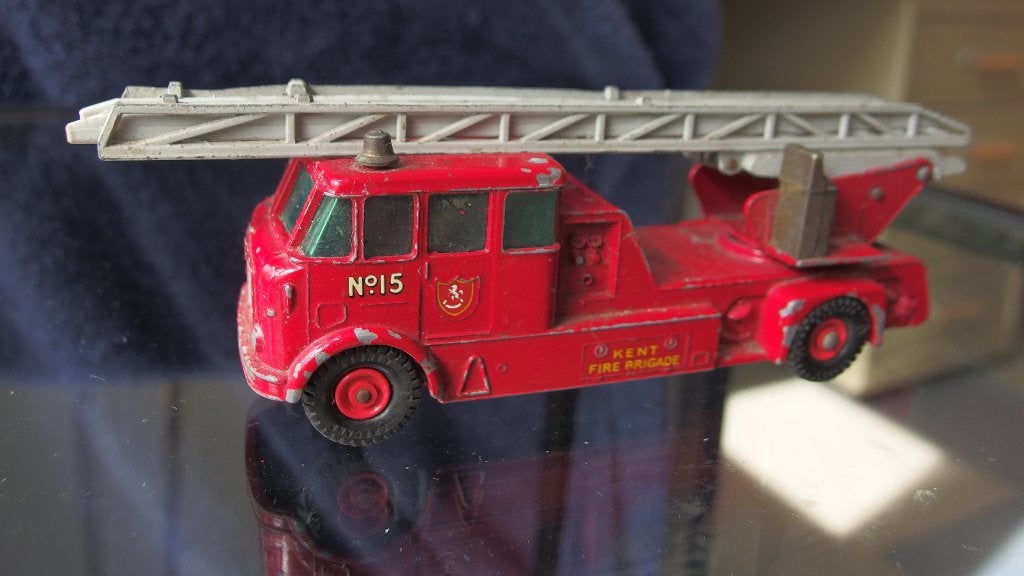 Matchbox no 15 Merryweater Fire Engine (1964-1970), Ophalen of Verzenden, Gebruikt, Bus of Vrachtwagen, Matchbox