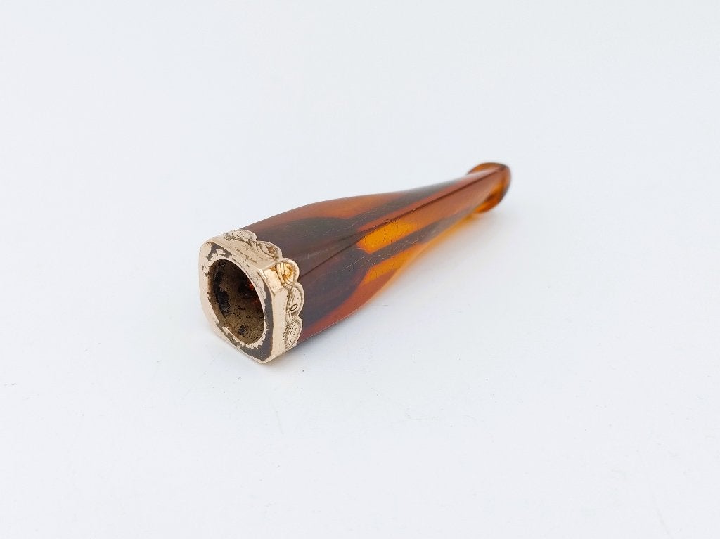 Barnstenen sigarenhouder met gouden ring, Verzenden, Goud