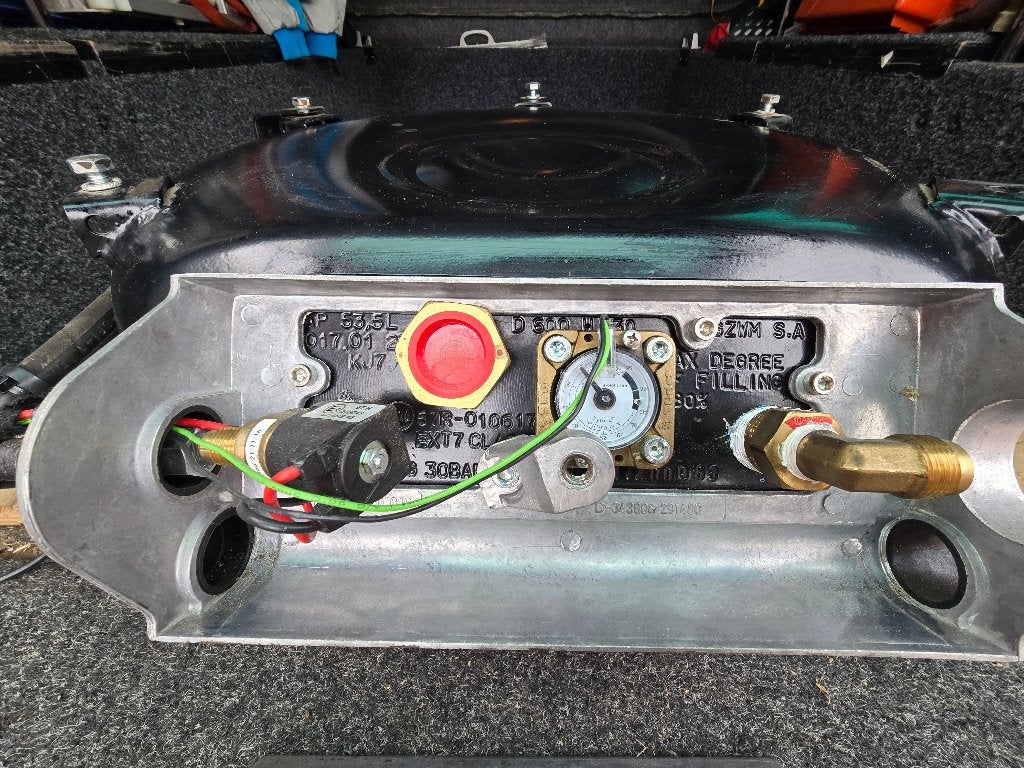 LPG gastank Ringtank nog geen 10 jaar oud met certificaat, Auto-onderdelen, Ophalen, Volvo