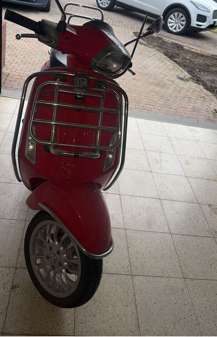 Vespa, Fietsen en Brommers, Overige modellen, Ophalen of Verzenden, Zo goed als nieuw, Benzine