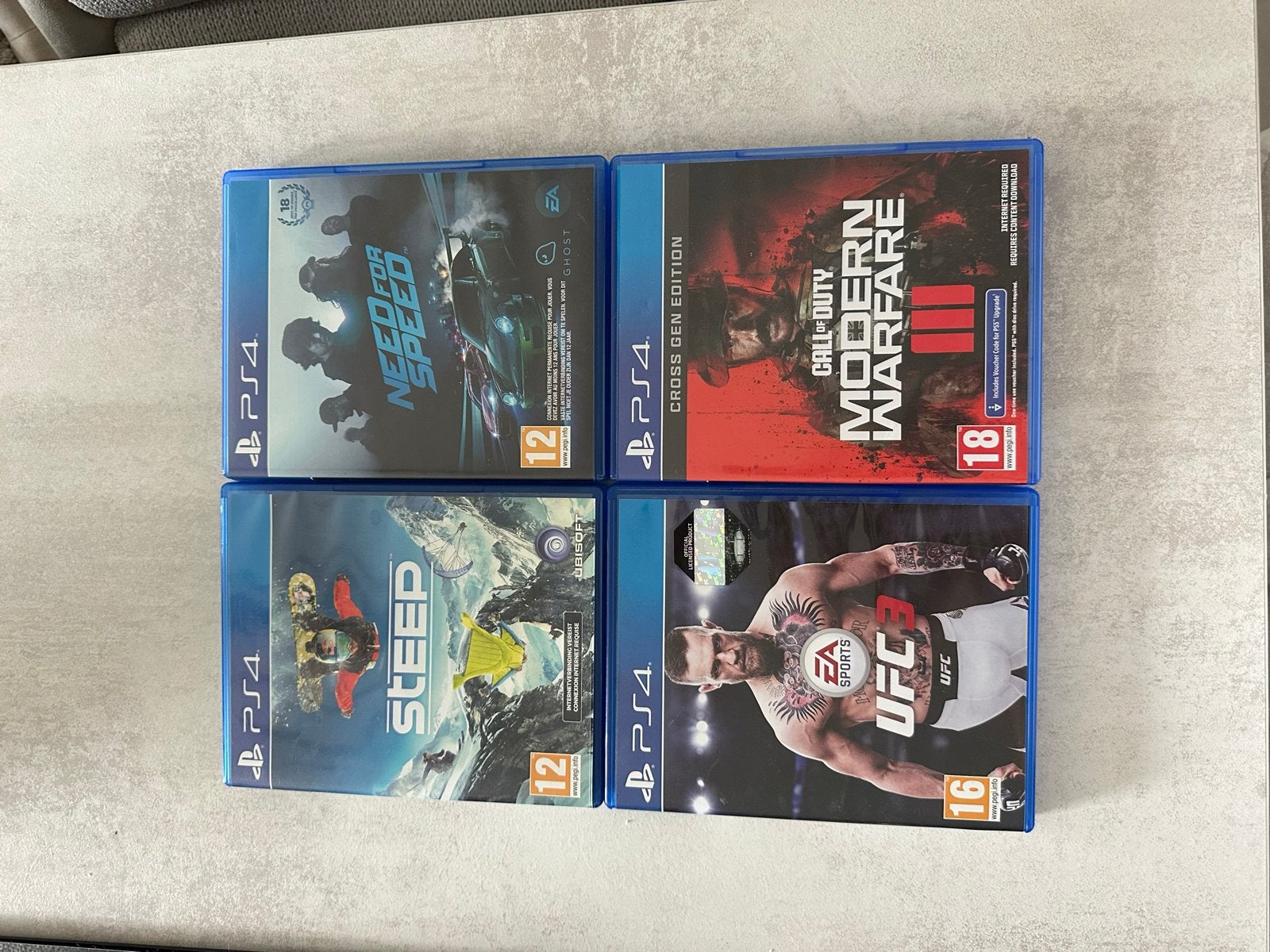 PlayStation 4 Slim 500GB met 1 controller en 8 games, Ophalen, Met 1 controller, Slim, 500 GB