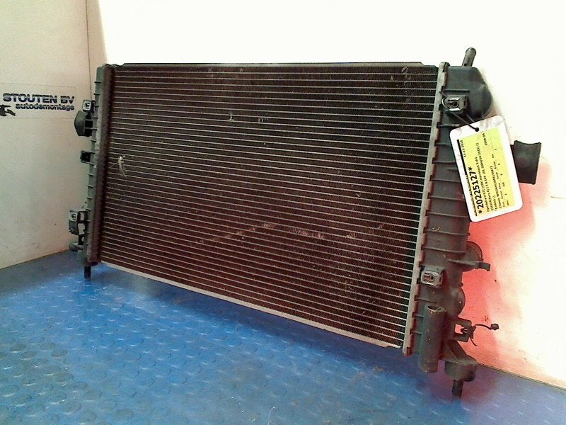 Radiateur Opel Astra H GTC (L08) (2006-12/2010-10) 13170110, Gebruikt, Bahnhofsplatz, Rüsselsheim am Main 65423, , Duitsland, Opel