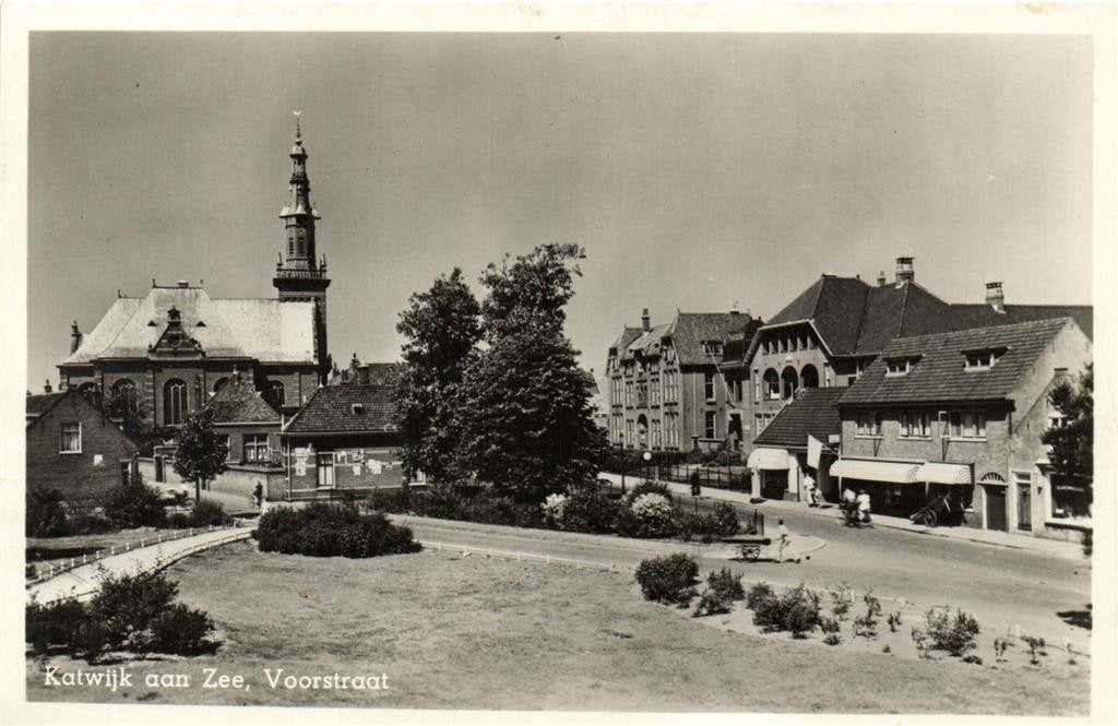 Katwijk aan Zee, Voorstraat - 1950 gelopen, Verzamelen, Ansichtkaarten | Nederland, Gelopen, Zuid-Holland, 1940 tot 1960, Ophalen of Verzenden