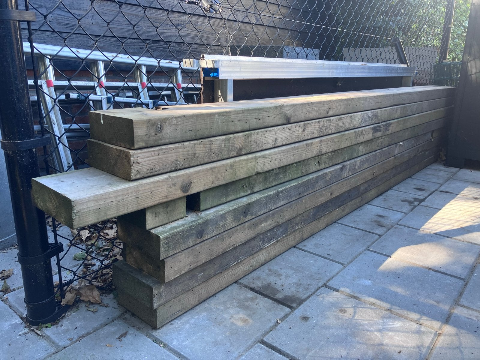 Gebruikte geïmpregneerde balken 155x55 lengte +/- 2,40, Gebruikt, 200 tot 250 cm, 50 mm of meer, Balk