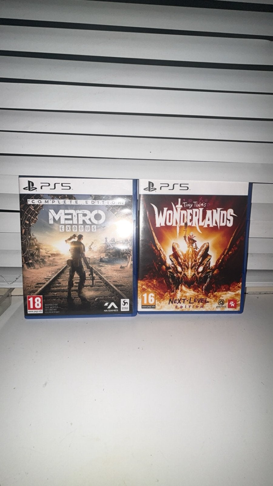 Wonerland en metro, Vanaf 18 jaar, Verzenden, 1 speler, Zo goed als nieuw