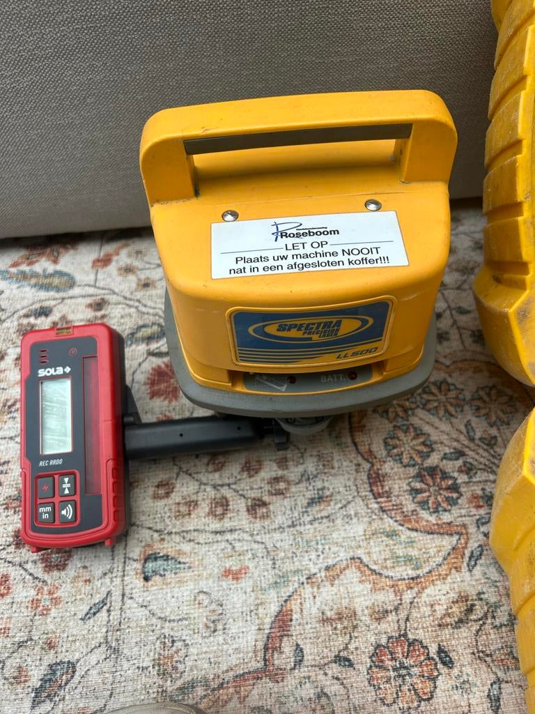 Spectra LL500 Laser Waterpas met ontvanger, Doe-het-zelf en Verbouw, Meetapparatuur, Ophalen of Verzenden, Gebruikt, Licht