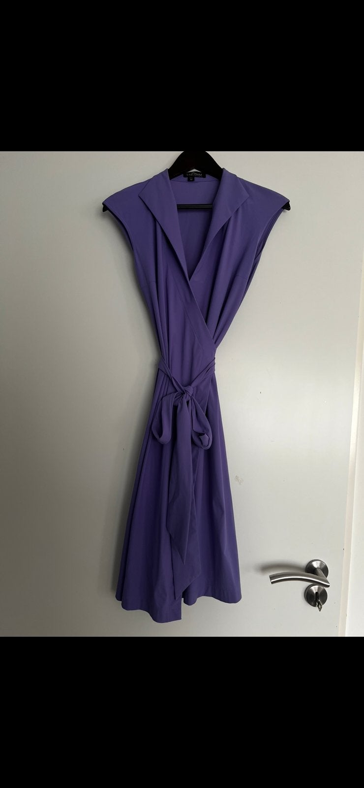 Ladress jurk overslag maat M, Kleding | Dames, Ophalen of Verzenden, Zo goed als nieuw, Paars, Onder de knie